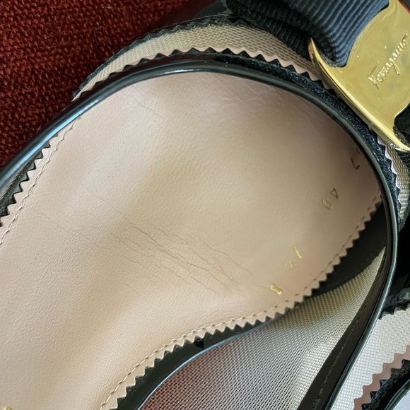 Salvatore Ferragamo Eva Net Vara Pump Mesh Black Pink - Picture 8 of 13